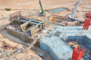 5m thick reinforced concrete raft and walls starting up on the Jeddah Tower