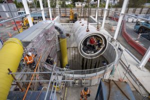 Domenica-MTBM-is-lowered-into-MT-Roskill-shaft-300x200.jpg