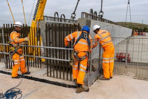 HS2-VL-19172-Trace-bridge-first-beam-lift-28-Sept-image-5-rsz-300x200.jpg