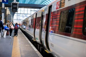 kings-cross-platform-train-boarding-gap-level-300x200.jpg