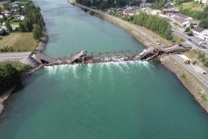norway-bridge-collapse-2022-Tretten-bru-4-300x200.jpg
