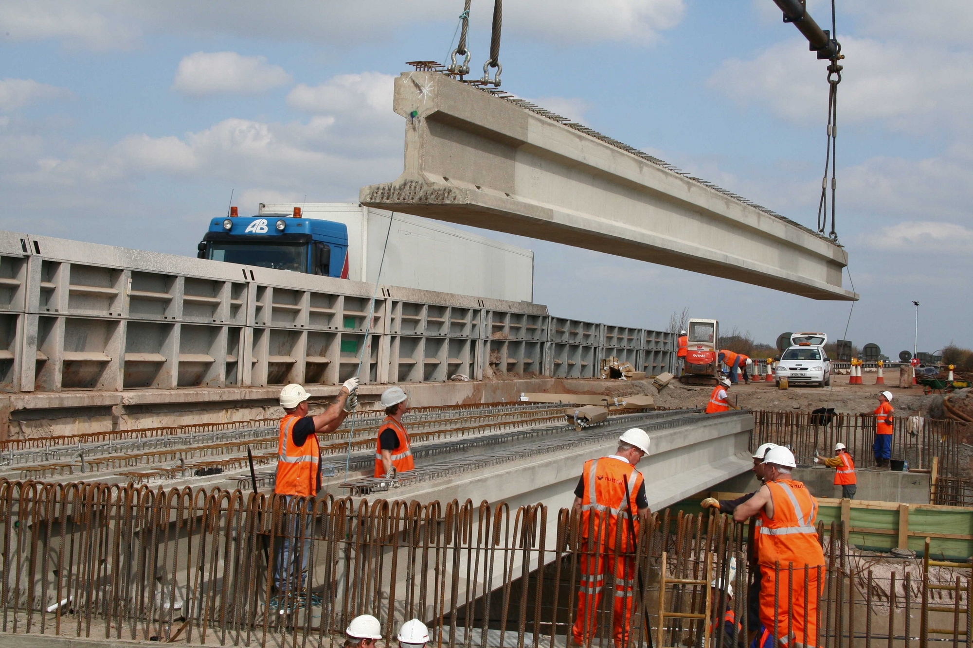 Rail: workload remains positive