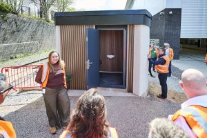 UKs-First-3D-Concrete-Printed-Toilet-Pod-3-300x200.jpg